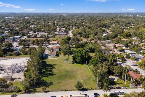 Commercial property in Miami, Florida № 2010980 - photo 21