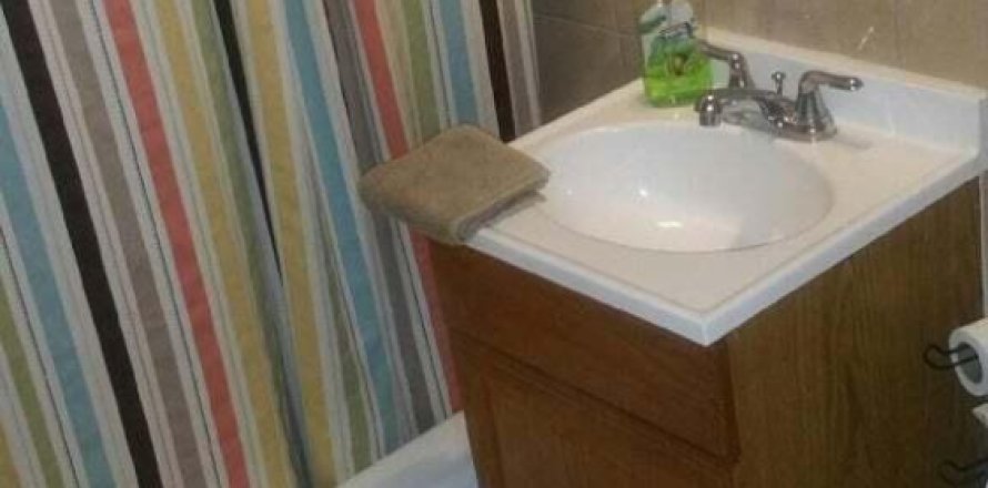 Дом в Майами-Гарденс, Флорида 3 спальни, 71.53м2 № 825613