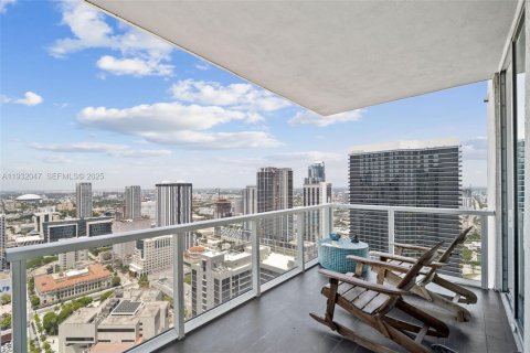 Снять в аренду кондоминиум в Майами, Флорида 3 спальни, 166.76м2, № 1990576 - фото 10