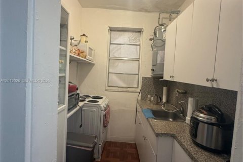 Studio in Miami, Florida № 2075050
