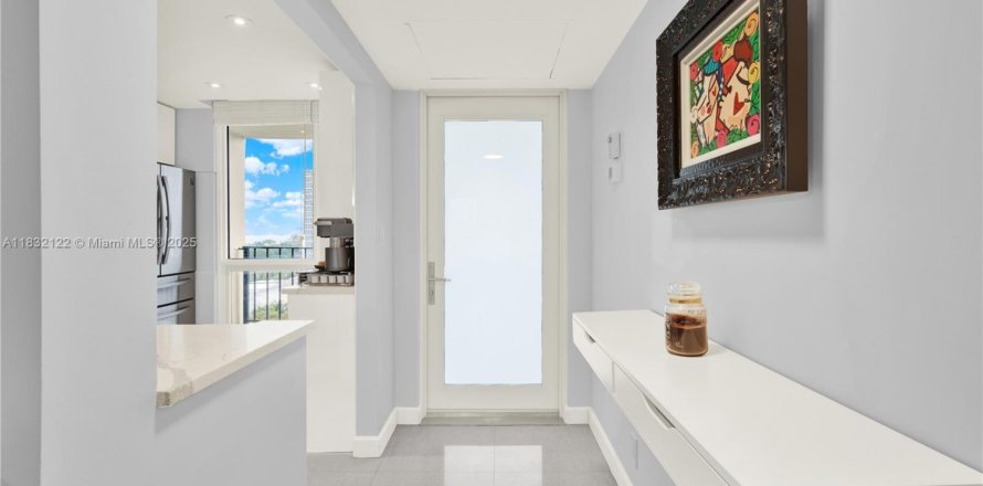 Condominio en Pompano Beach, Florida, 2 dormitorios № 1809230