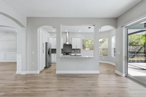 House in Bradenton, Florida 4 bedrooms, 238.94 sq.m. № 2308509 - photo 25
