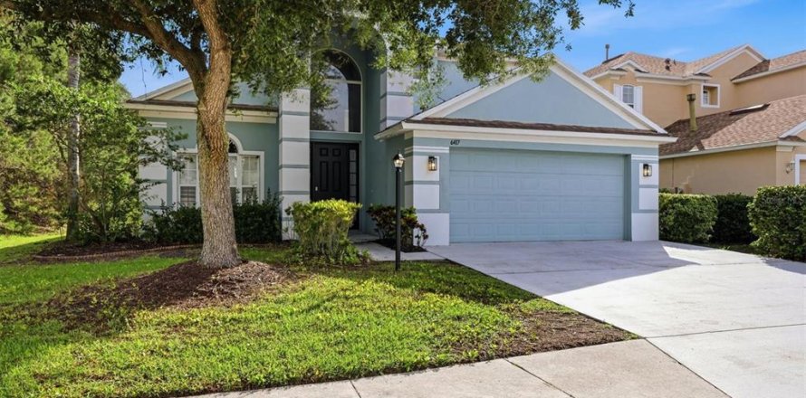 House in Bradenton, Florida 4 bedrooms, 238.94 sq.m. № 2308509