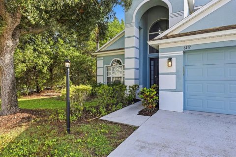 House in Bradenton, Florida 4 bedrooms, 238.94 sq.m. № 2308509 - photo 3