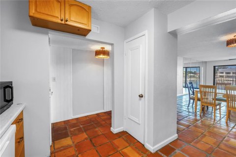 Condominio en venta en Tierra Verde, Florida, 2 dormitorios, 105.91 m2 № 1831557 - foto 9