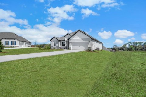 Casa en venta en Fruitland Park, Florida, 4 dormitorios, 196.49 m2 № 2156747 - foto 3