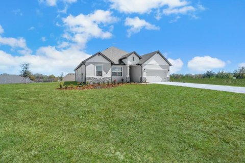 Casa en venta en Fruitland Park, Florida, 4 dormitorios, 196.49 m2 № 2156747 - foto 2