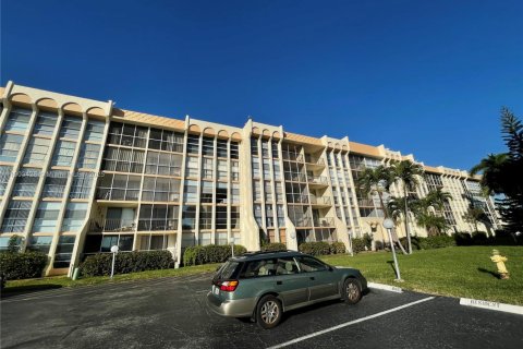 Condominio en alquiler en Hallandale Beach, Florida, 2 dormitorios, 94.76 m2 № 1954401 - foto 28