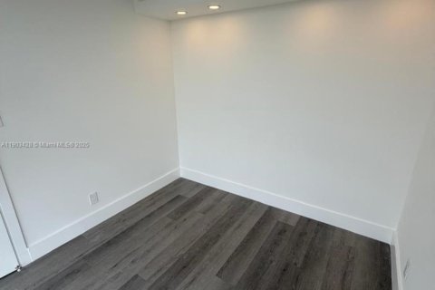 Condominio en alquiler en Hallandale Beach, Florida, 2 dormitorios, 94.76 m2 № 1954401 - foto 8