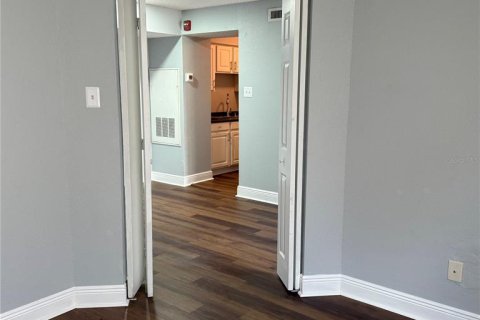 Condo in Casselberry, Florida, 2 bedrooms  № 1871121 - photo 16