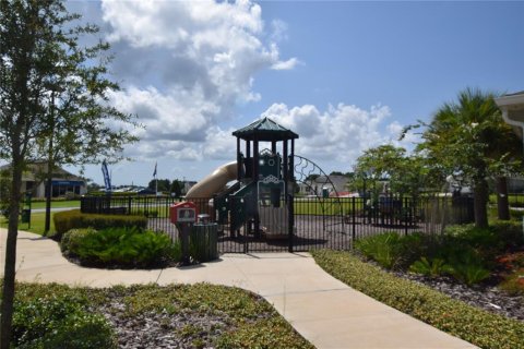 Casa en alquiler en Mount Dora, Florida, 4 dormitorios, 150.22 m2 № 2202107 - foto 25