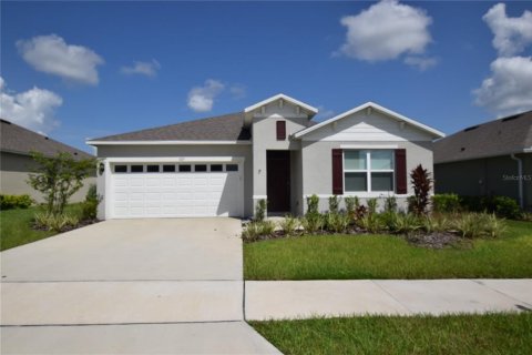 Casa en alquiler en Mount Dora, Florida, 4 dormitorios, 150.22 m2 № 2202107 - foto 2