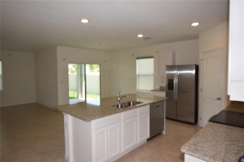 Casa en alquiler en Mount Dora, Florida, 4 dormitorios, 150.22 m2 № 2202107 - foto 9