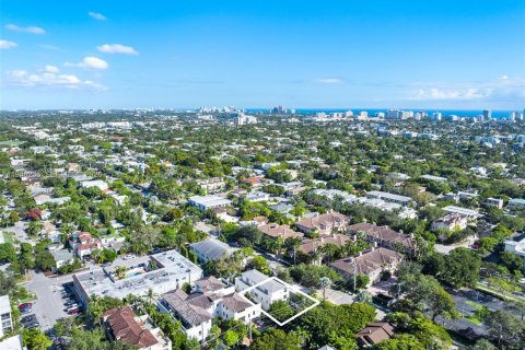 Adosado en venta en Fort Lauderdale, Florida, 3 dormitorios, 250.37 m2 № 1999714 - foto 29