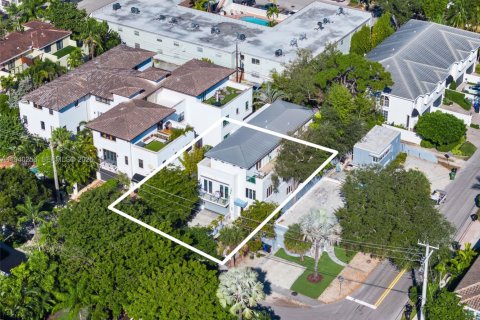 Adosado en venta en Fort Lauderdale, Florida, 3 dormitorios, 250.37 m2 № 1999714 - foto 30