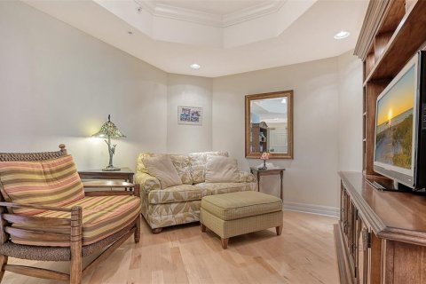 Condo in Osprey, Florida, 3 bedrooms  № 1055600 - photo 9