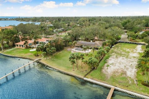 Casa en venta en Saint Petersburg, Florida, 4 dormitorios, 265.33 m2 № 1440360 - foto 11