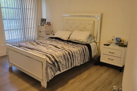 Снять в аренду кондоминиум в Лодерхилл, Флорида 2 спальни, 90.3м2, № 1990363 - фото 14