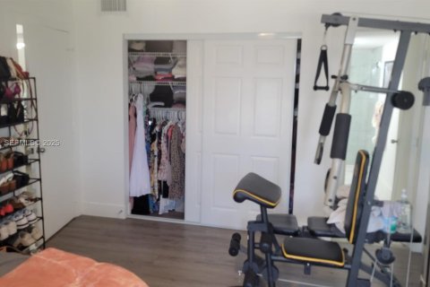 Снять в аренду кондоминиум в Лодерхилл, Флорида 2 спальни, 90.3м2, № 1990363 - фото 21