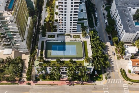 Condominio en venta en Miami Beach, Florida, 1 dormitorio, 73.67 m2 № 1962984 - foto 17