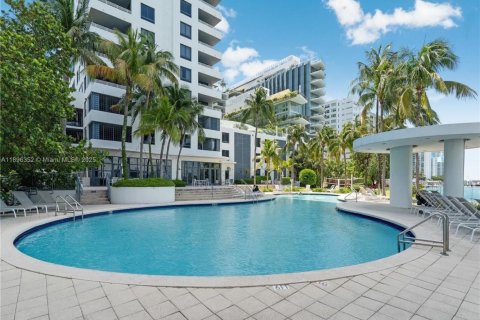 Condominio en venta en Miami Beach, Florida, 1 dormitorio, 73.67 m2 № 1962984 - foto 18