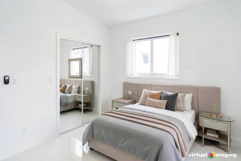 House in Hollywood, Florida 3 bedrooms, 141.21 sq.m. № 2178293 - photo 13