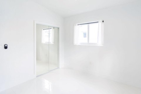 House in Hollywood, Florida 3 bedrooms, 141.21 sq.m. № 2178293 - photo 29