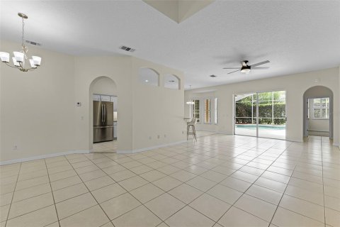 House in Lake Mary, Florida 3 bedrooms, 165.64 sq.m. № 1905816 - photo 9
