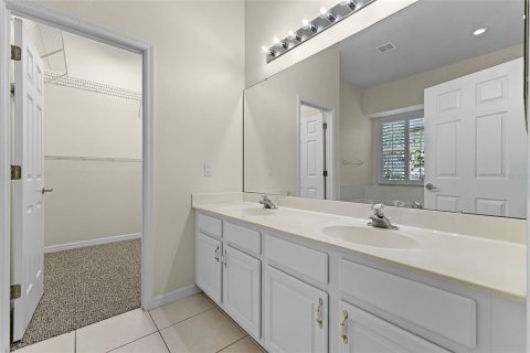 House in Lake Mary, Florida 3 bedrooms, 165.64 sq.m. № 1905816 - photo 14