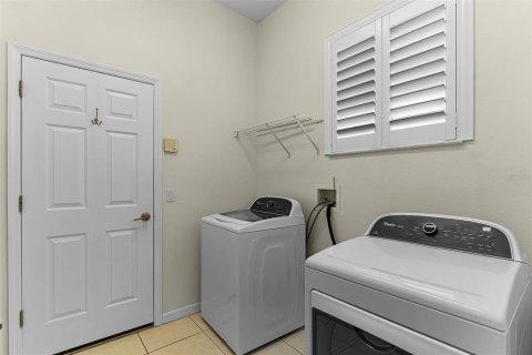 House in Lake Mary, Florida 3 bedrooms, 165.64 sq.m. № 1905816 - photo 19