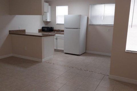 Townhouse in Davenport, Florida 1 bedroom, 33.44 sq.m. № 1909340 - photo 4