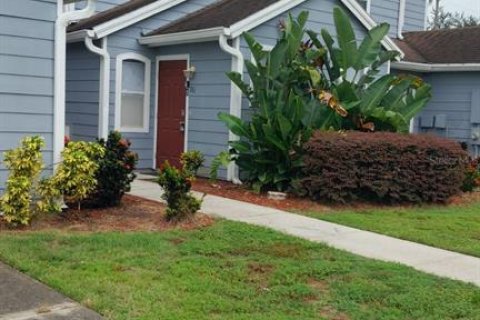 Townhouse in Davenport, Florida 1 bedroom, 33.44 sq.m. № 1909340 - photo 2