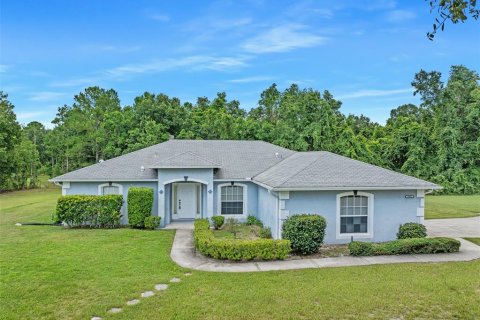 Casa en DeLand, Florida 3 dormitorios, 199.18 m2 № 2308544