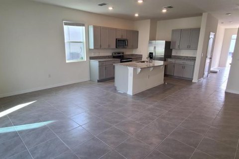 Adosado en alquiler en Kissimmee, Florida, 3 dormitorios, 163.32 m2 № 1768035 - foto 3