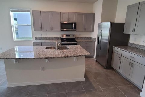 Adosado en alquiler en Kissimmee, Florida, 3 dormitorios, 163.32 m2 № 1768035 - foto 6