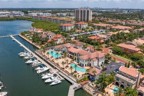 Copropriété à vendre à Tampa, Floride: 3 chambres, 198.63 m2 № 2405260 - photo 2