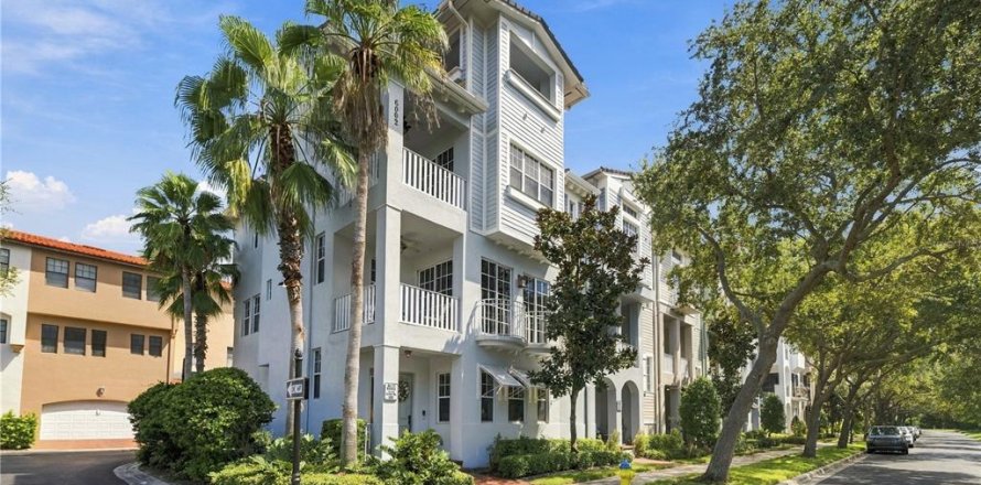 Condo à Tampa, Floride, 3 chambres № 2405260