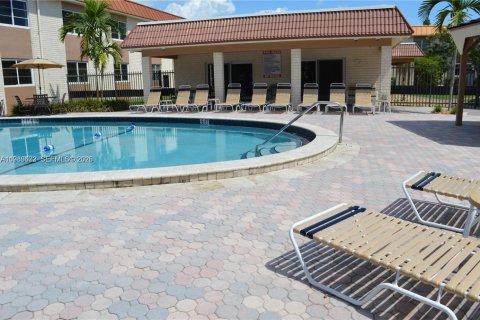 Copropriété à louer à Wilton Manors, Floride: 1 chambre, 69.68 m2 № 2051599 - photo 12