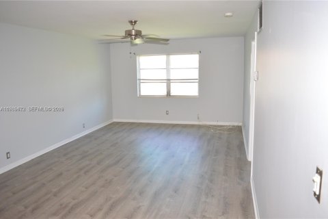 Copropriété à louer à Wilton Manors, Floride: 1 chambre, 69.68 m2 № 2051599 - photo 3