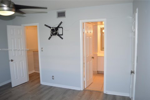 Copropriété à louer à Wilton Manors, Floride: 1 chambre, 69.68 m2 № 2051599 - photo 7