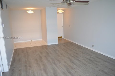 Copropriété à louer à Wilton Manors, Floride: 1 chambre, 69.68 m2 № 2051599 - photo 4