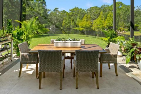 House in Tampa, Florida 4 bedrooms, 292.55 sq.m. № 1885205 - photo 12