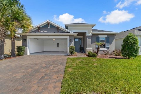 House in CRESTVIEW in Clermont, Florida 3 bedrooms, 188.5 sq.m. № 2166764 - photo 2