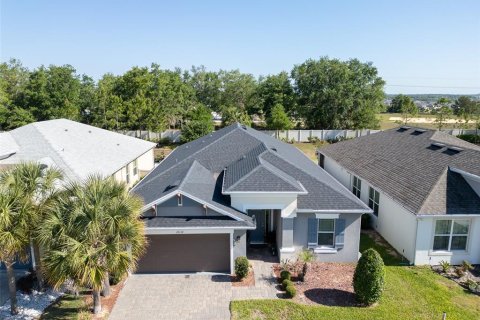 House in CRESTVIEW in Clermont, Florida 3 bedrooms, 188.5 sq.m. № 2166764 - photo 3