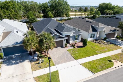 House in CRESTVIEW in Clermont, Florida 3 bedrooms, 188.5 sq.m. № 2166764 - photo 4