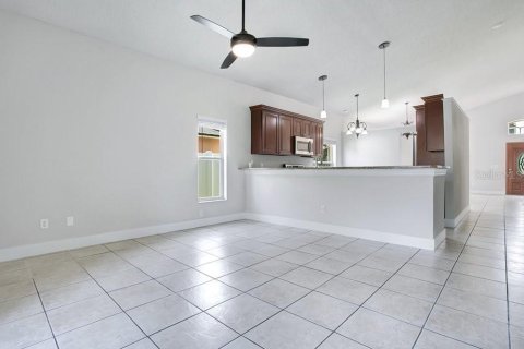 House in Orlando, Florida 4 bedrooms, 167.13 sq.m. № 2209535 - photo 9