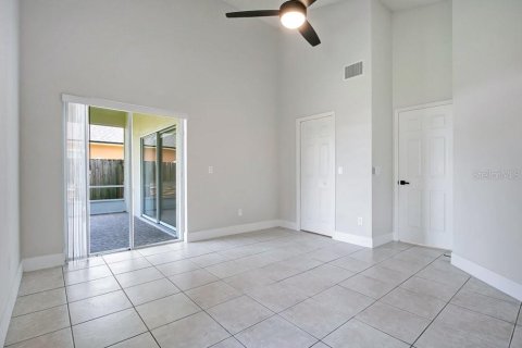 House in Orlando, Florida 4 bedrooms, 167.13 sq.m. № 2209535 - photo 19