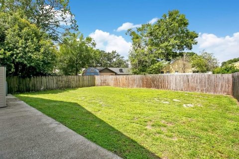 House in Orlando, Florida 4 bedrooms, 167.13 sq.m. № 2209535 - photo 27