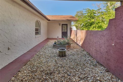 House in Edgewater, Florida 4 bedrooms, 312.15 sq.m. № 1522852 - photo 7