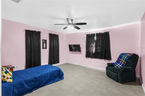 House in Edgewater, Florida 4 bedrooms, 312.15 sq.m. № 1522852 - photo 18